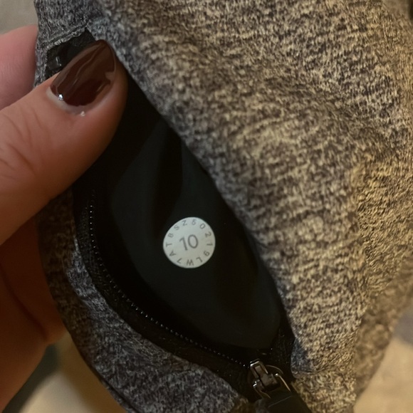 lululemon track that short - Picture 3 of 3